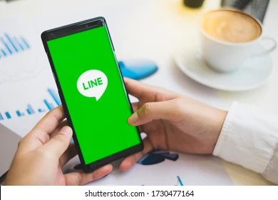 What is the use of the WhatsApp automatic number screening assistant